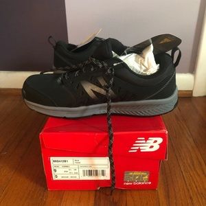 New balance men’s safety shoes size 9 never worn